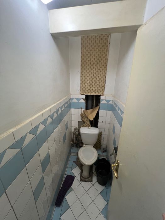 Простора 4-х кімнатна квартира 80м² | Стебницька