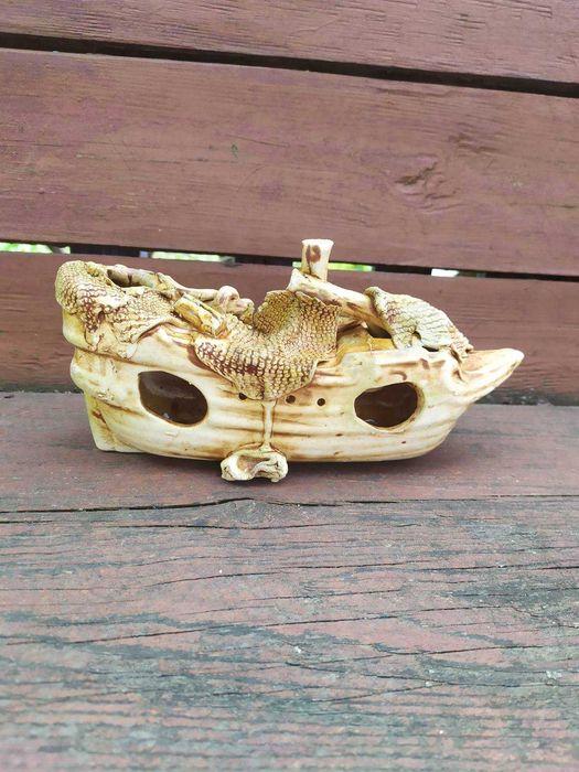 Аквариум . Крышки для аквариумов с лампами освещения. Фигурки.