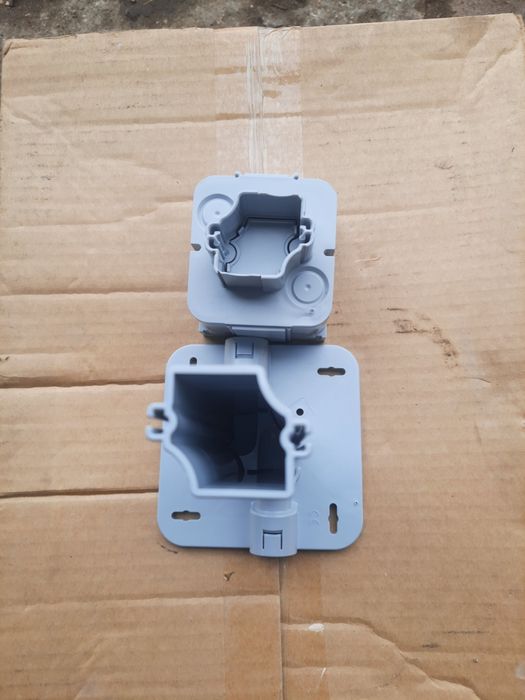 Puszka elektryczna elewacyjna 1 szt.