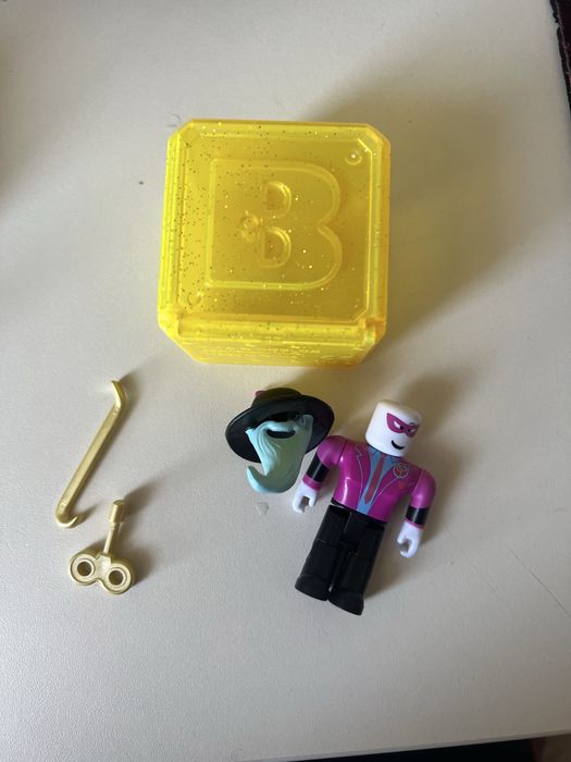 Роблокс іграшки Фигурка-сюрприз Roblox Mystery Figures