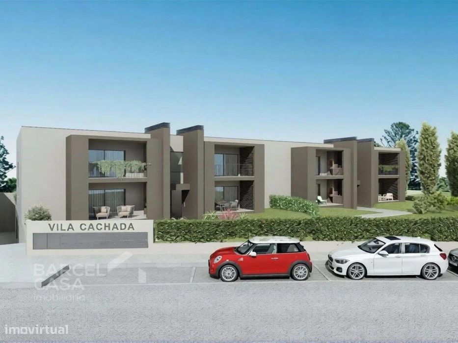 Apartamento T3 com logradouro e garagem dupla em Vila Boa - Barcelos