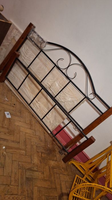 Cama casal com colchão
