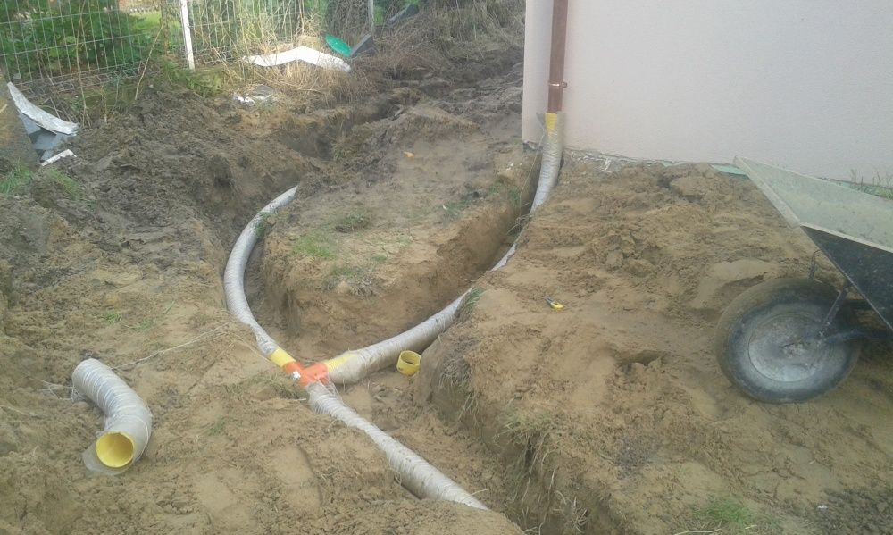 DRENAŻ - budowa studni chłonnych- hydroizolacja