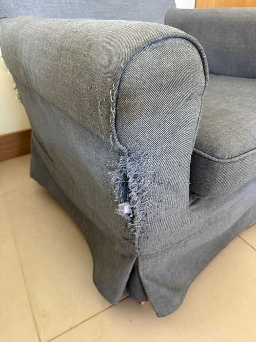 Sofá de 3 lugares + 2 Poltronas