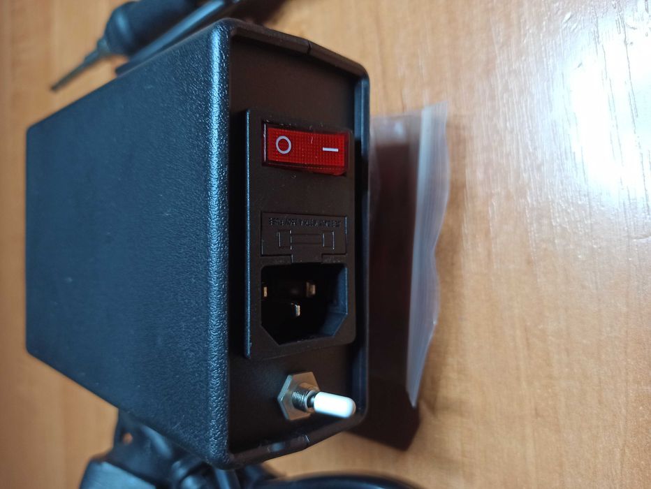 Паяльная станция T12 питание от сети или от внешнего аккумулятора.