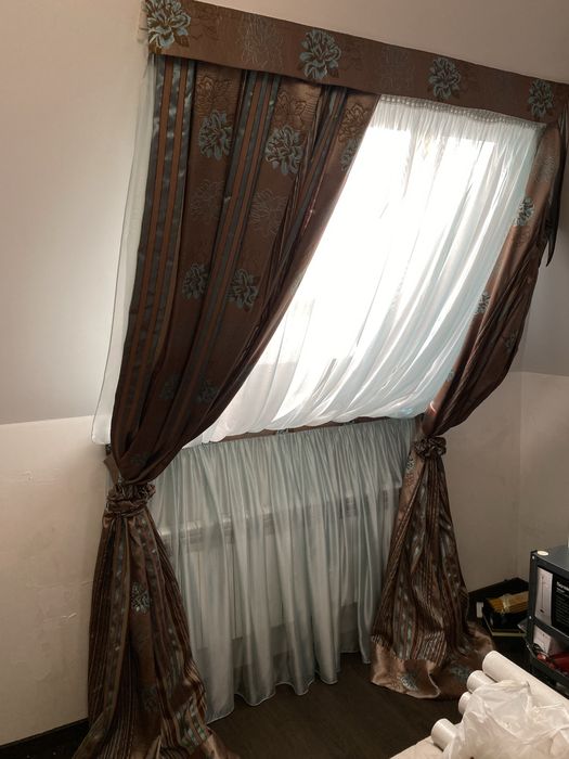 Продам штори,тюль та набір на ліжко