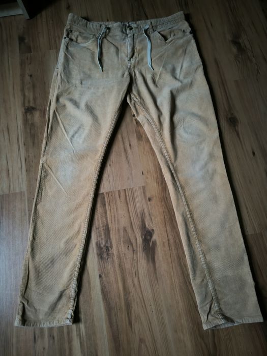 Element spodnie męskie sztruksy żółte przecierane proste 36