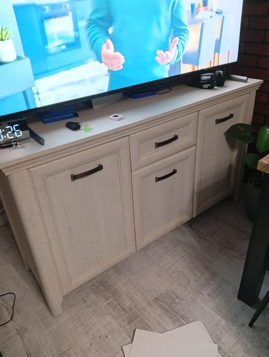 Komoda pod telewizor