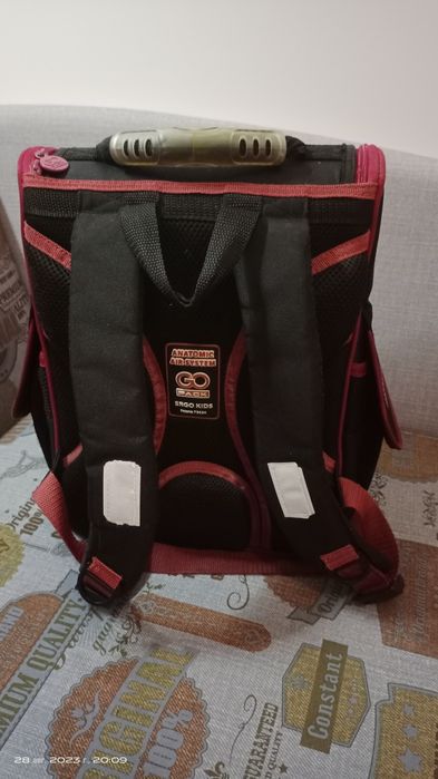 Портфель з ортопедичною спинкою для учня 1-4 класів