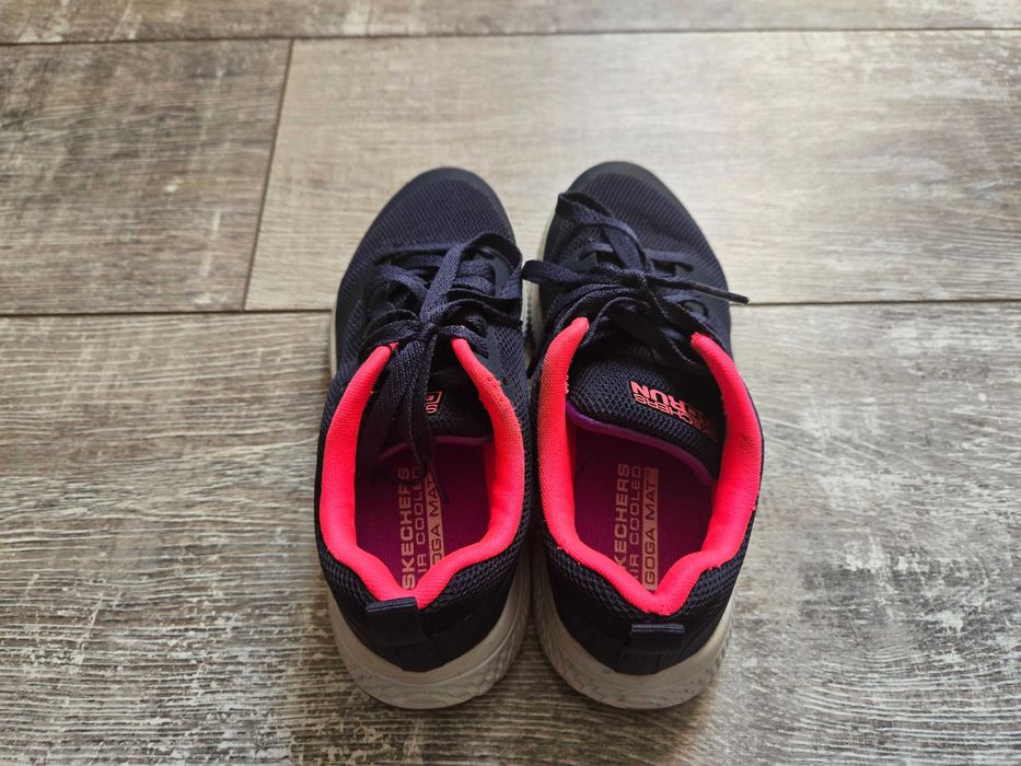Кросівки Skechers GO RUN Consistent 32 р. (302412L) оригінал, гарний стан