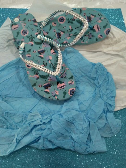 Chinelo decorados artesanal.