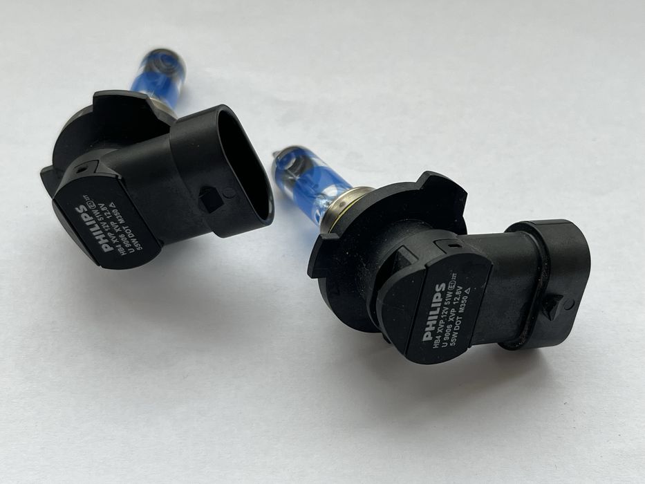 Philips X-tremeVision Pro150% HB4  комплект