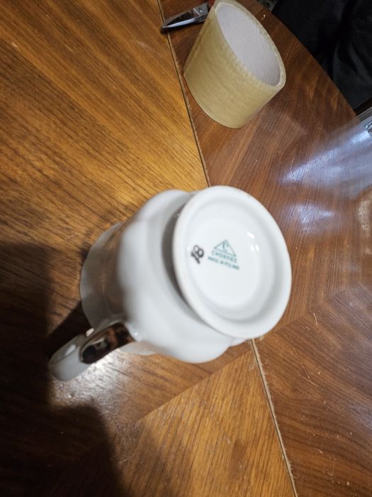 Serwis kawowy Chodzież PRL – porcelana, scenki, komplet