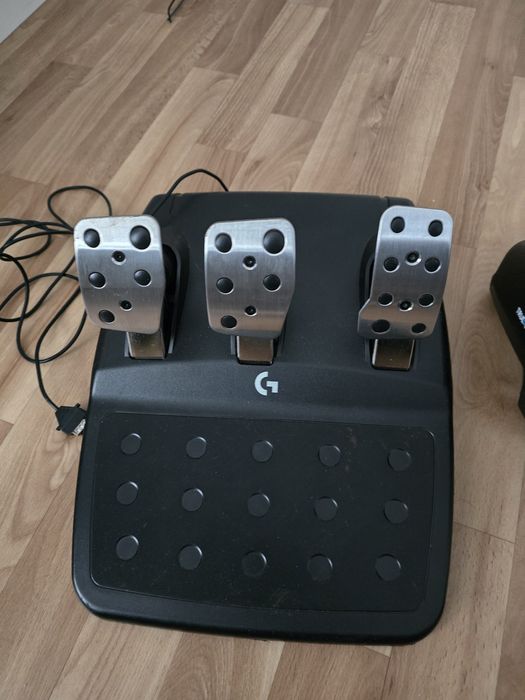 Kierownica Logitech G923