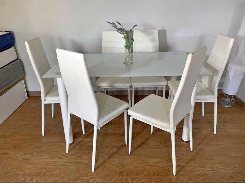 Mesa + 6 cadeiras Novo Levamos a sua casa Envio gratis