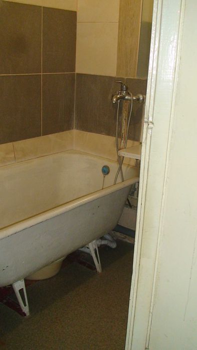 Продам 3-х кімнатну квартиру на Лісовому,вул.Курчатова   52000$