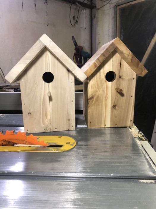 Синичник -будинок для пташок.