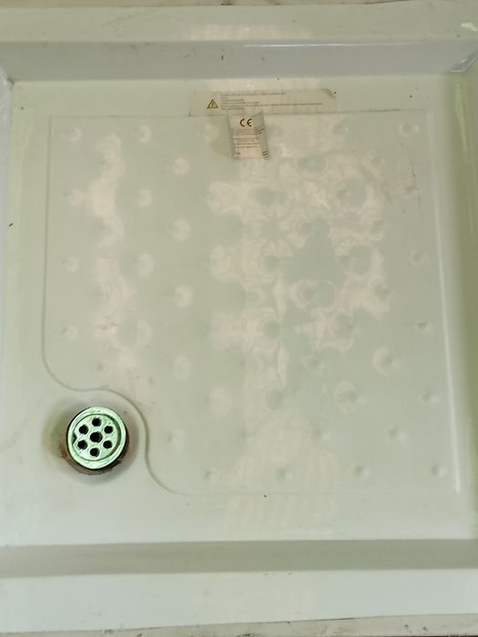 Vendo poliban 80x80 novo.