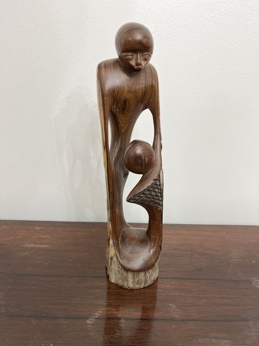 Estátua de sândalo- Moçambique