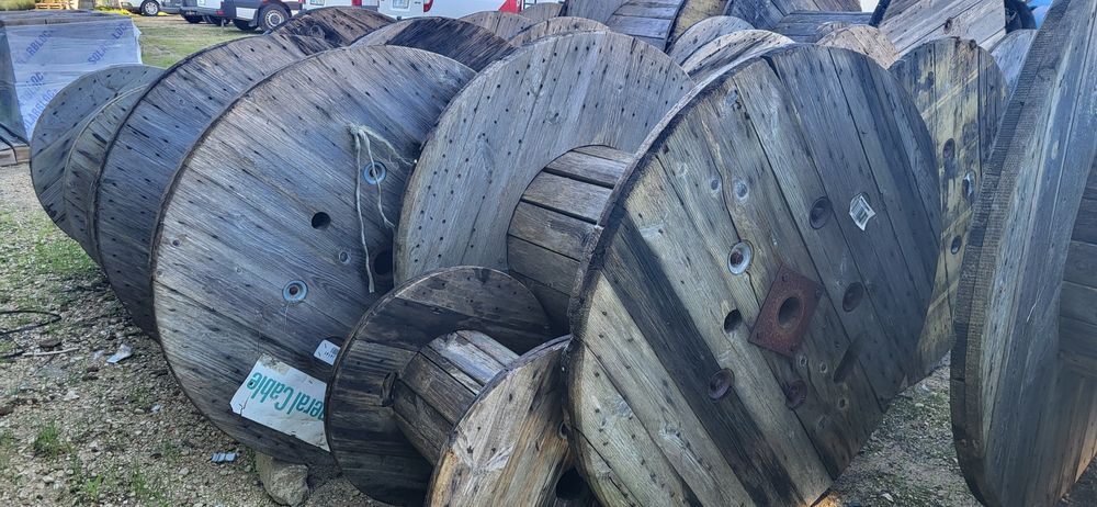 Bobina de madeira usada / bobine madeira usada