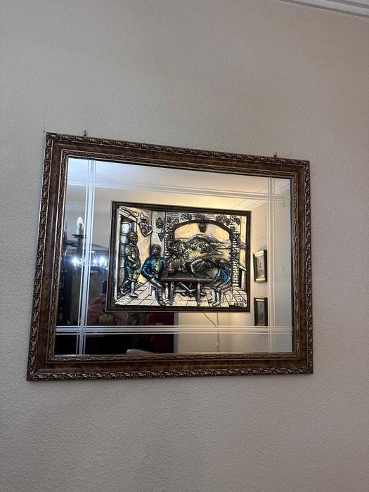Quadro com espelho e relevo