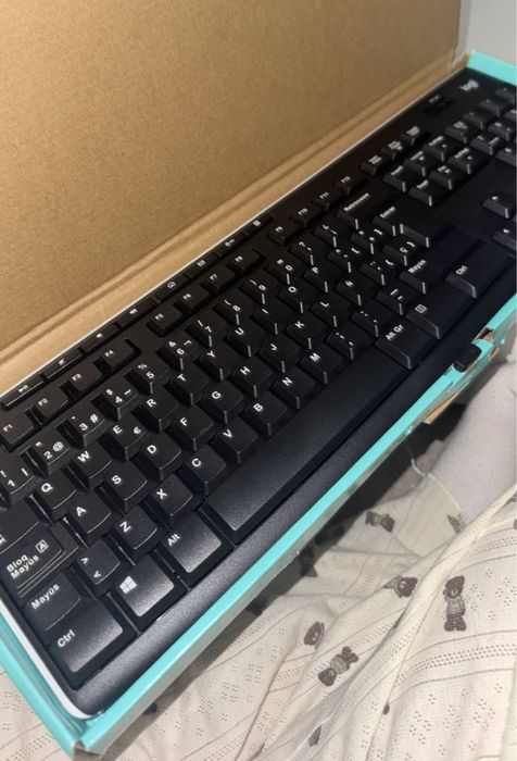 Клавіатура Logitech K270