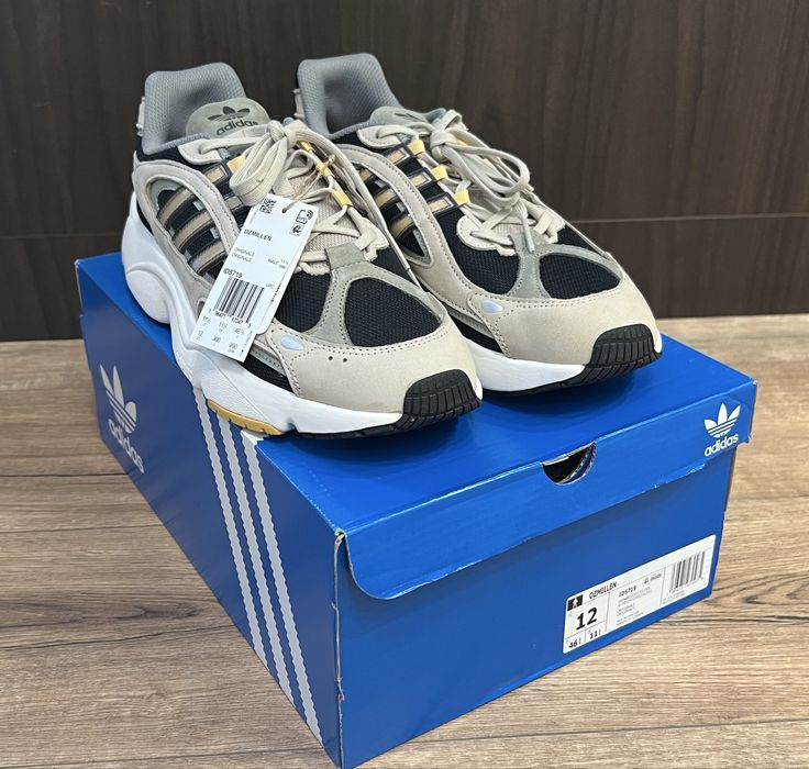 Кросівки Adidas Originals Ozmillen