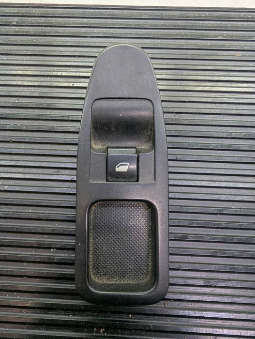 Кнопка склопідйомника Peugeot expert/fiat scudo
