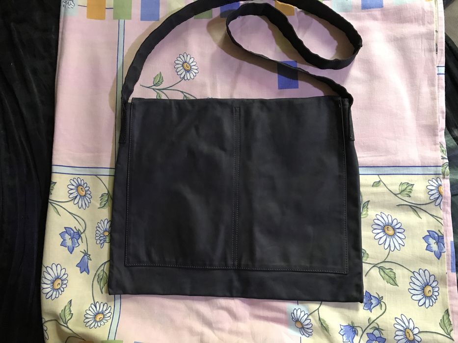 Мужская большая кожаная сумка, Италия. Замеры 40/32 см