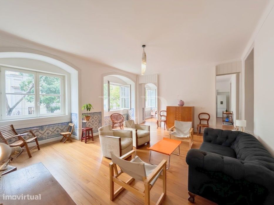 Apartamento T3 renovado no centro histórico de Lisboa