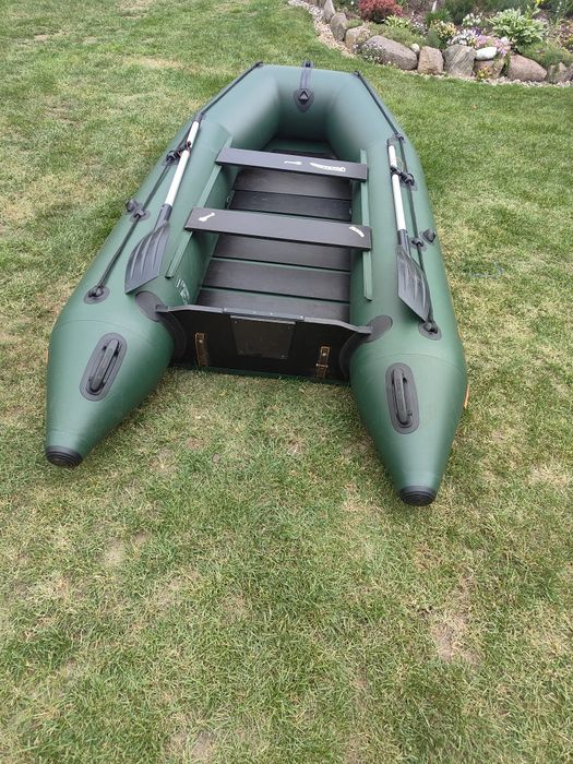 Ponton kolibri 330