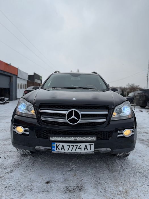 Mercedes GL 7 місць повний привід газ бенз гільзован в чудовому стані