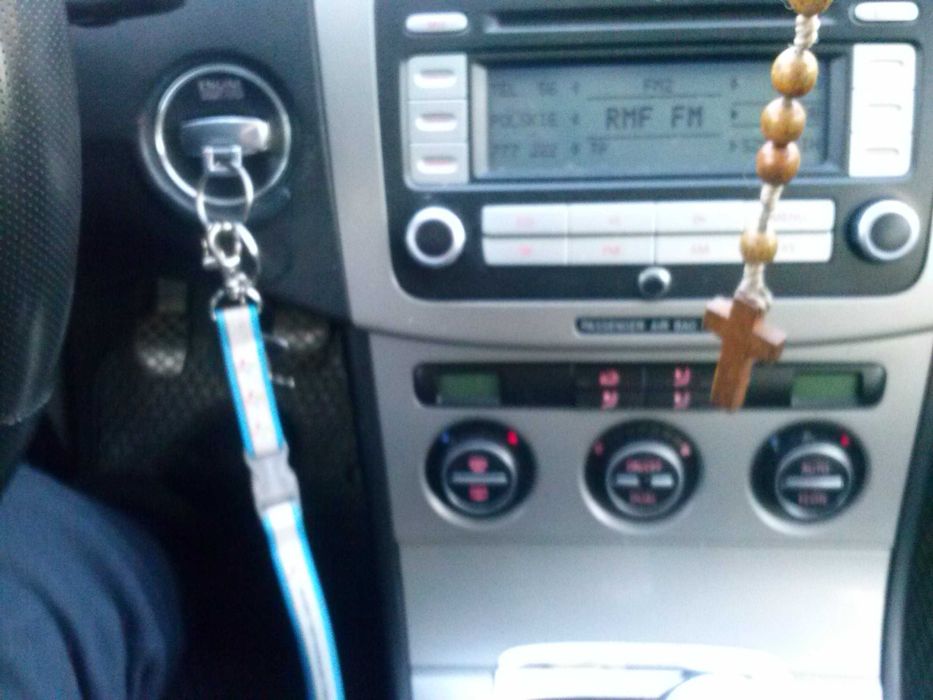 samochod osobowy w pasat b6 2.0 diesel140 lonny
