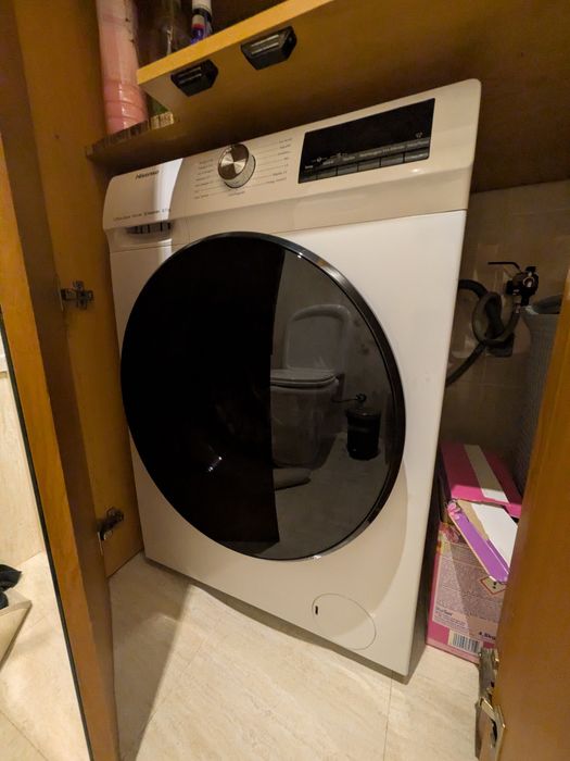 Máquina de lavar e secar Hisense