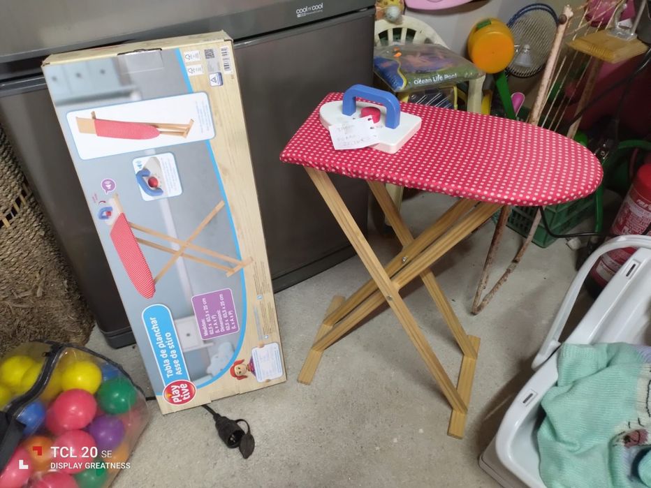 Tábua de Engomar com Ferro de Brincar