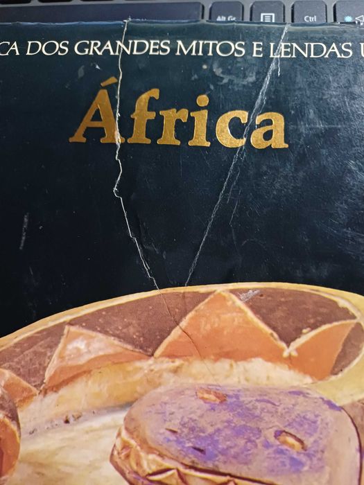 Livro   África - Geoffrey Parrinder