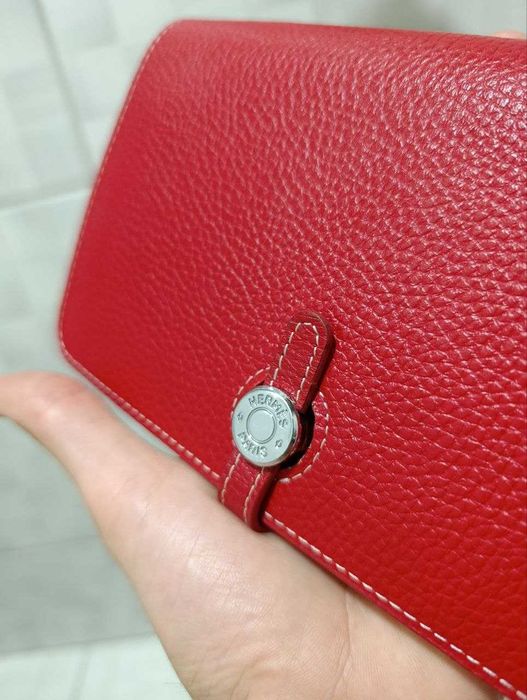 Кошелек Hermes Dogon красного цвета из натуральной кожи