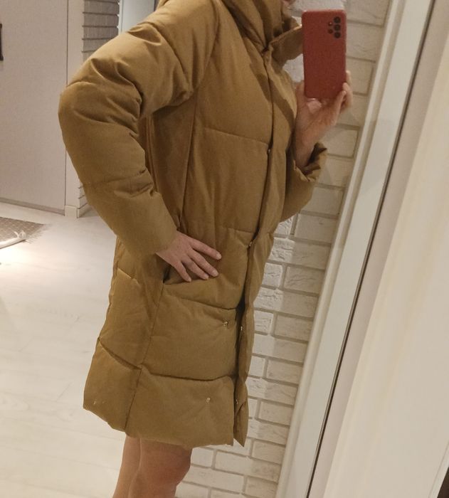 Reserved puchowy płaszcz z kapturem  rozmiar.M 40 na zime