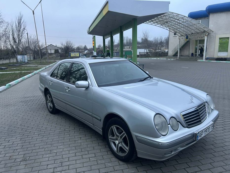 Продам Mercedes-Benz E270