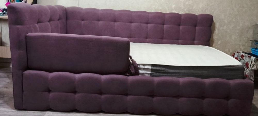 Ліжко для дівчинки