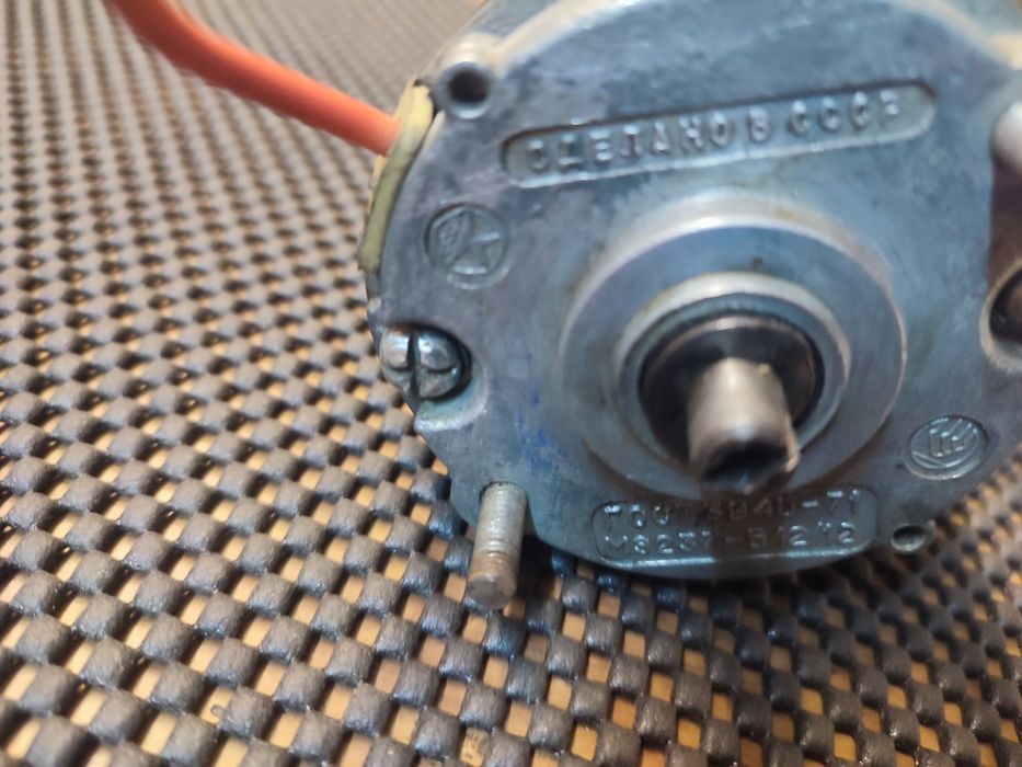 Двигун МЭ 237-Б 12/12 у доброму стані