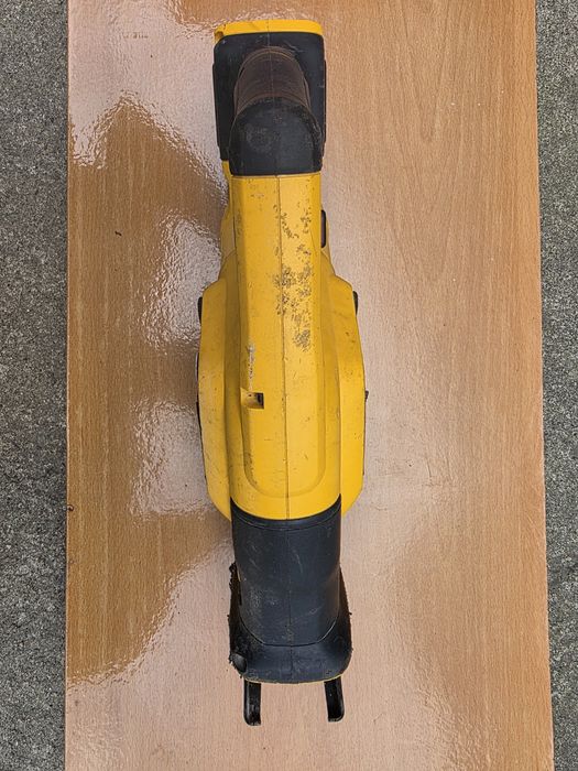 Piła szablasta dewalt dcs387