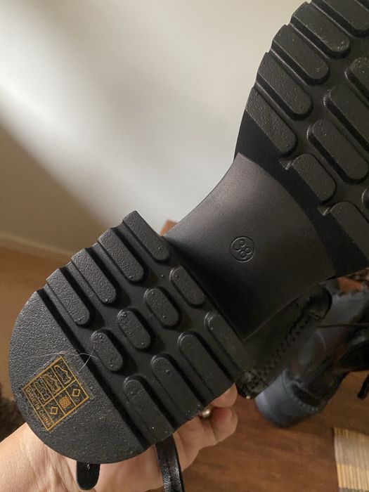 Botas “tropa” pretas novas 38