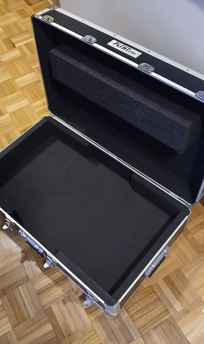Moog Subsequent 37 + Case512917478300067844
