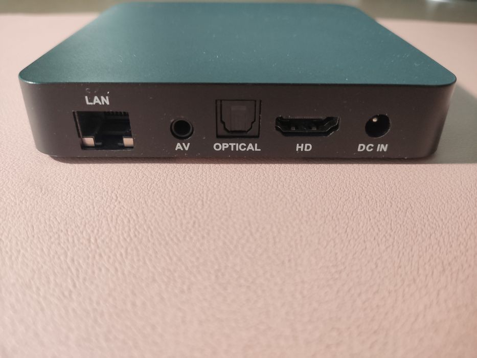 ТВ приставка iNext 4K2