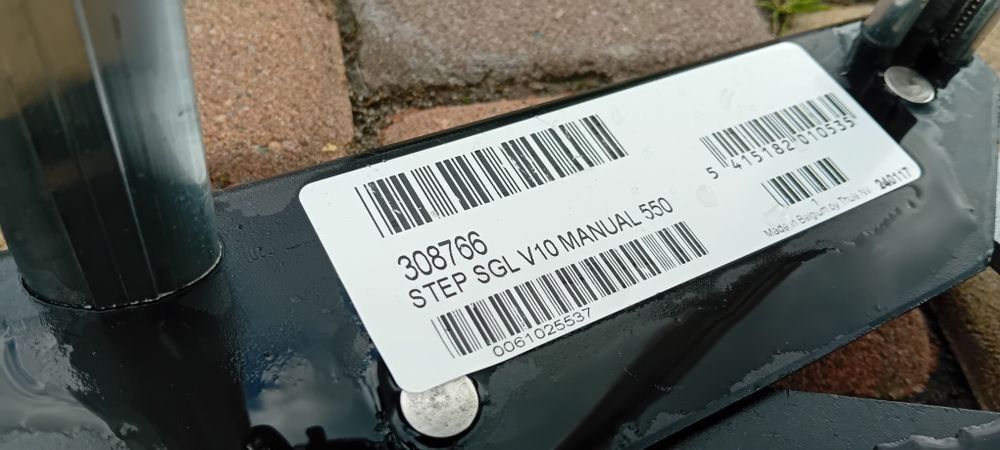 Stopień wejściowy do kamera THULE