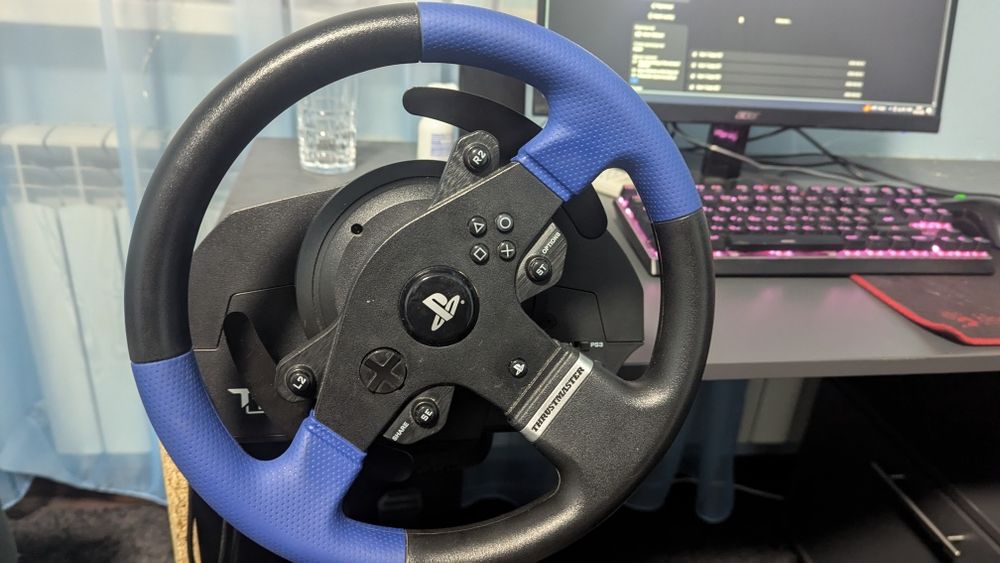 Игровой руль Thrustmaster t150