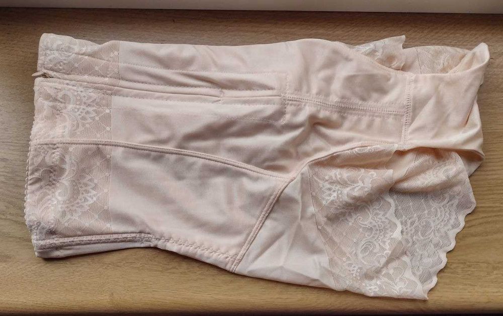 Утягуючі трусики, утяжка живота, корегуючі труси