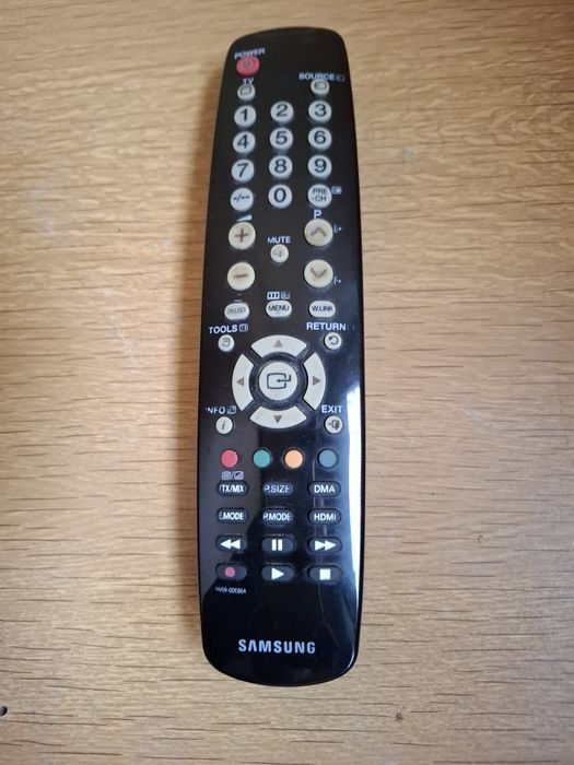 Telewizor SAMSUNG 32 cale