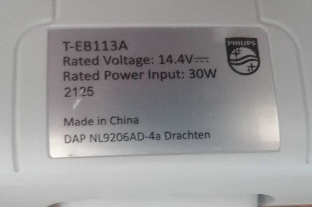 Aspirador vertical philips series 4000